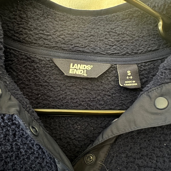 Lands’ End Navy Blue Fleece Pullover - Picture 4 of 4